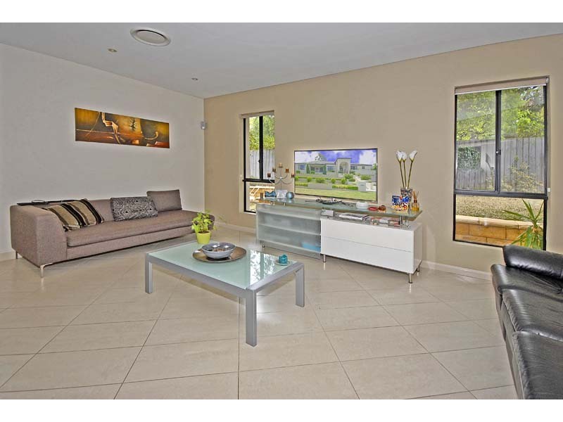 6 Bolwarra Ave, Pymble NSW 2073