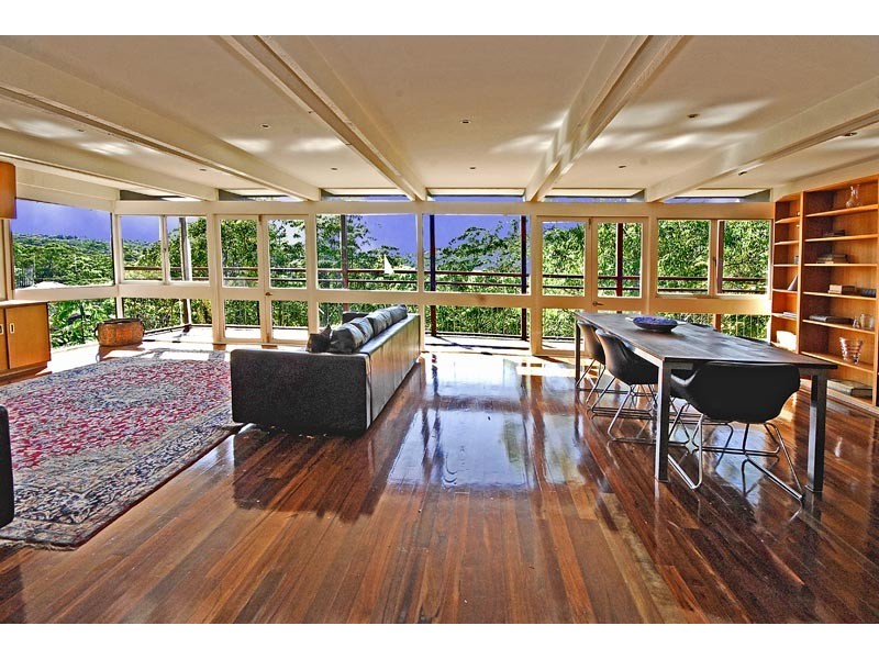 1 Linigen Pl, St Ives NSW 2075