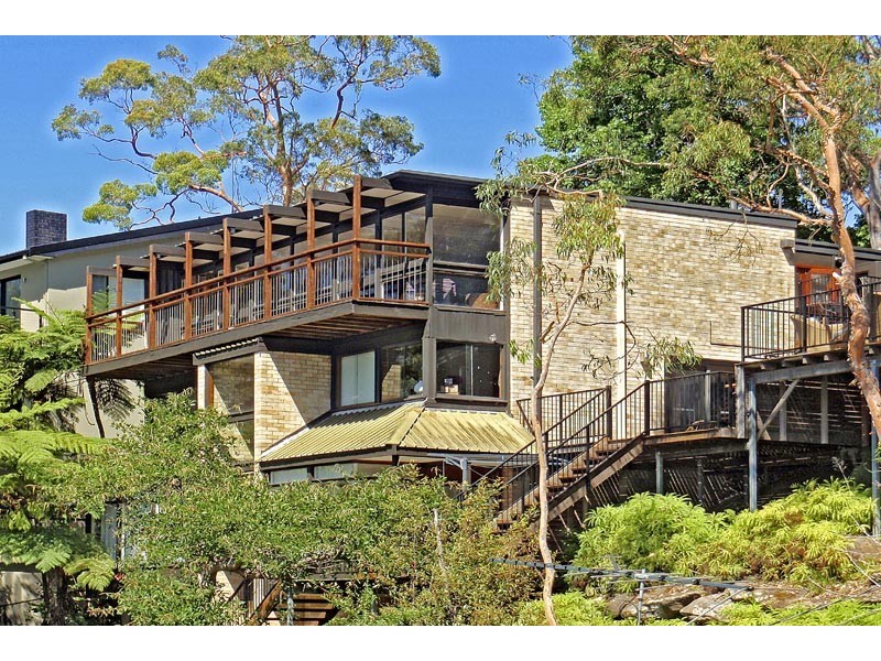 1 Linigen Pl, St Ives NSW 2075