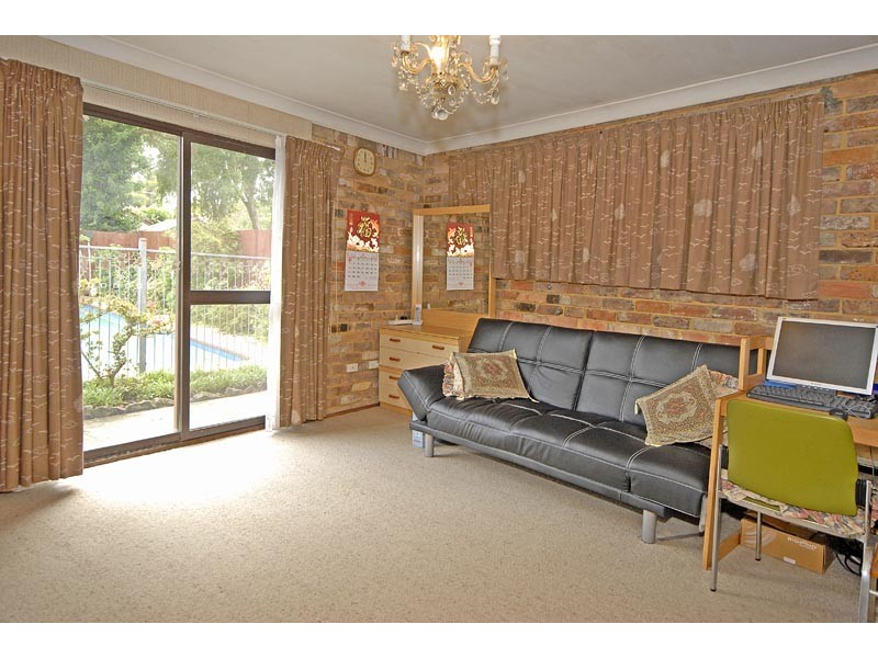 10 Tristania Place, West Pymble NSW 2073