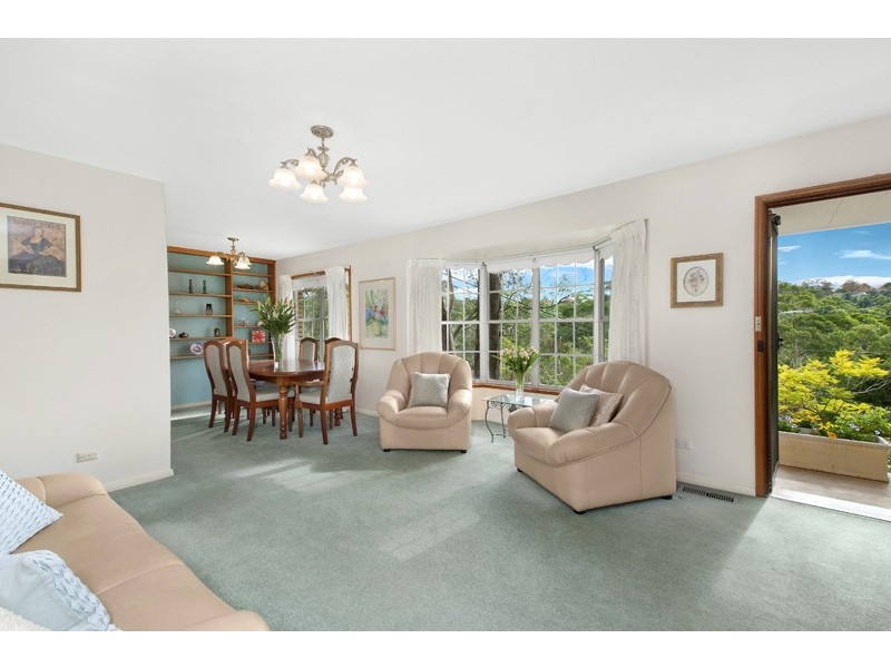 24 Melaleuca Dr, St Ives NSW 2075