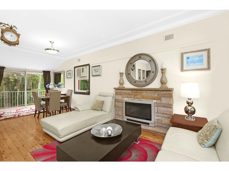 15 Larnock Ave, Pymble NSW 2073