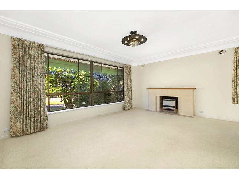 1 Carinya Rd, Pymble NSW 2073