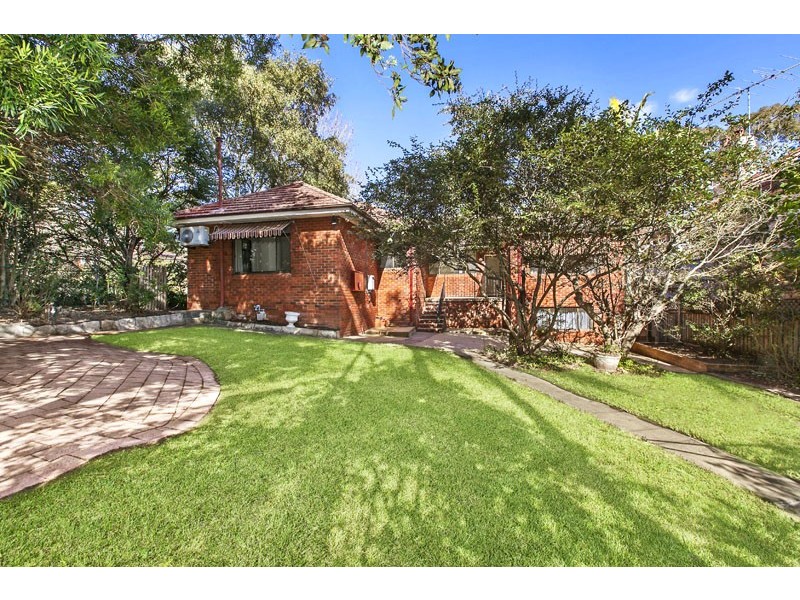 1 Carinya Rd, Pymble NSW 2073
