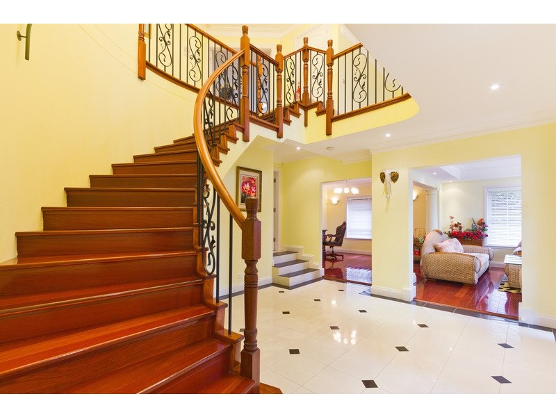 7 Larchmont Ave, East Killara NSW 2071