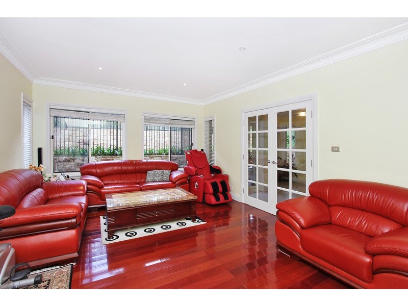 7 Larchmont Ave, East Killara NSW 2071