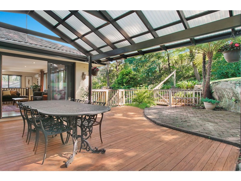 4 Woodvale Cl, St Ives NSW 2075