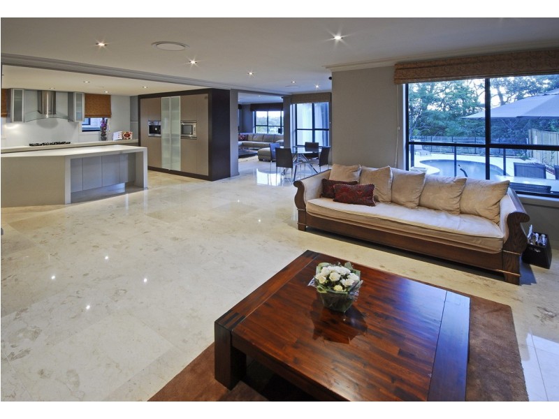 19 Cunliffe Rd, East Killara NSW 2071