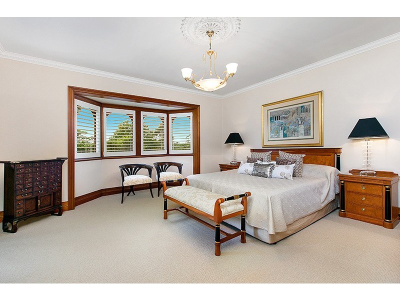 2 Charlton Ave, Turramurra NSW 2074