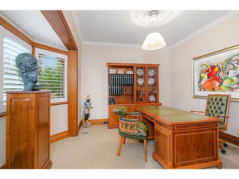 2 Charlton Ave, Turramurra NSW 2074