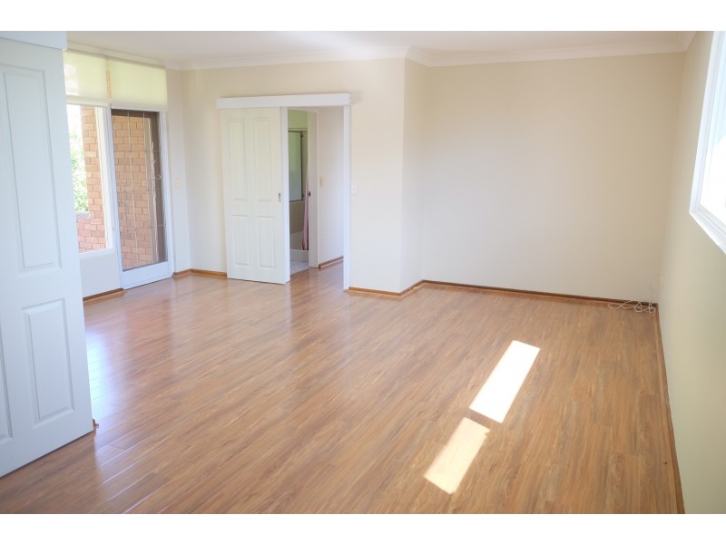 8/2 Essex St, Killara NSW 2071