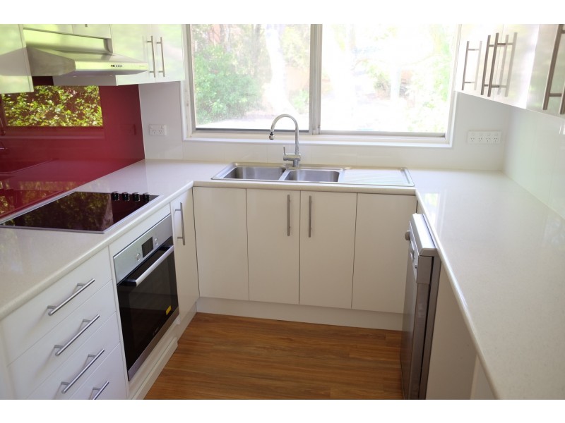 8/2 Essex St, Killara NSW 2071