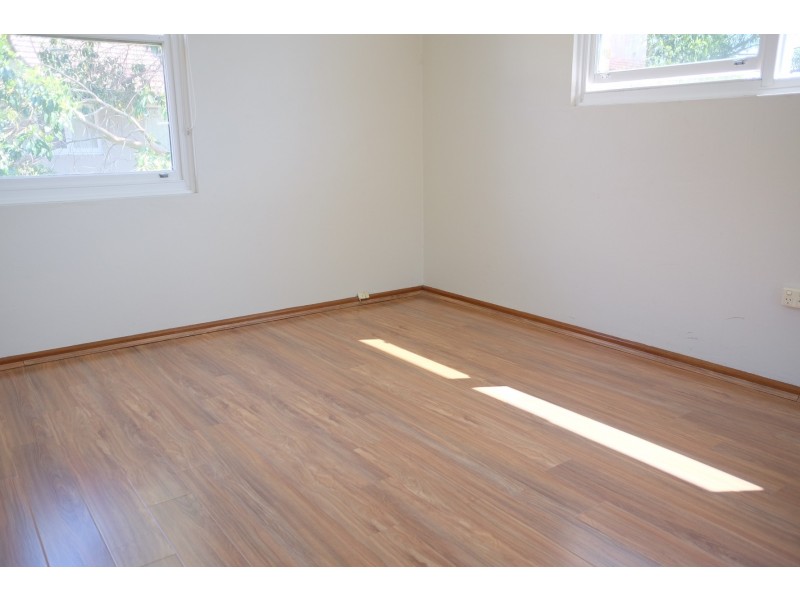 8/2 Essex St, Killara NSW 2071