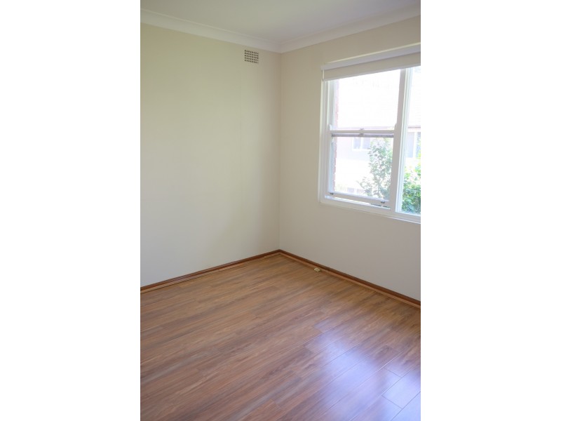 8/2 Essex St, Killara NSW 2071