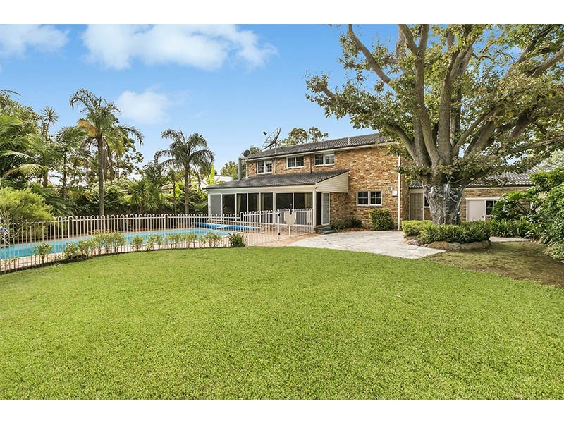20 Charlton Ave, Turramurra NSW 2074