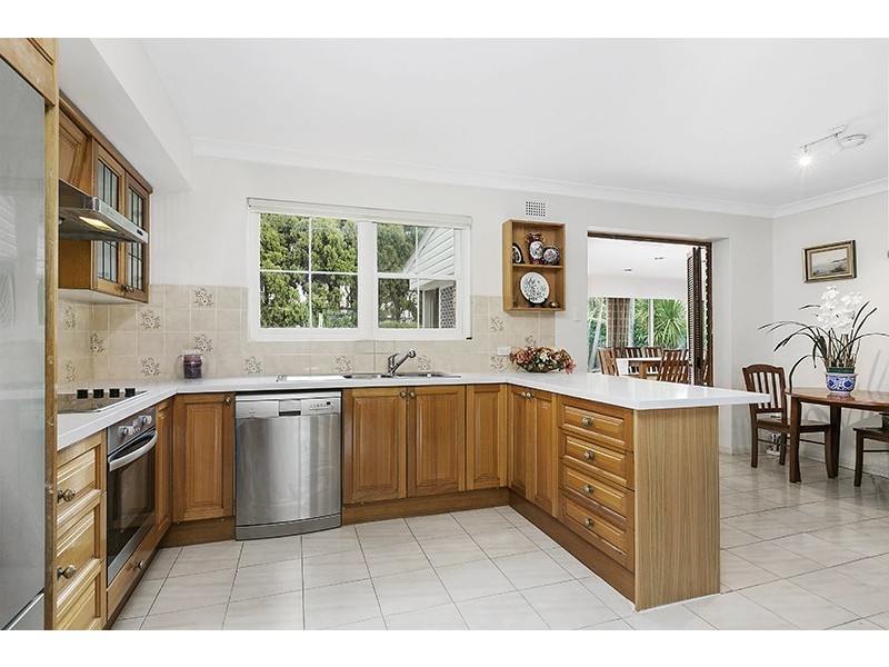 20 Charlton Ave, Turramurra NSW 2074