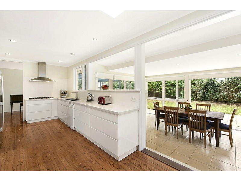 14 Lowry Cres, St Ives NSW 2075
