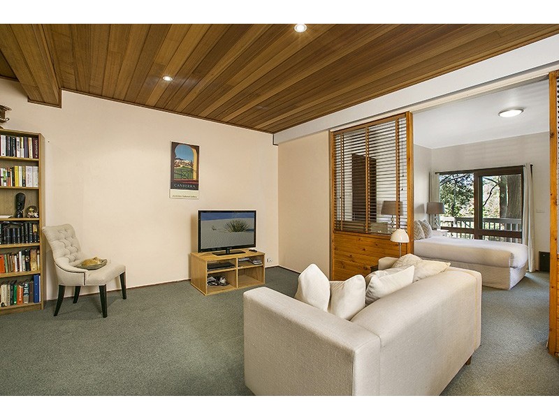 1 Mariana Cl, St Ives NSW 2075