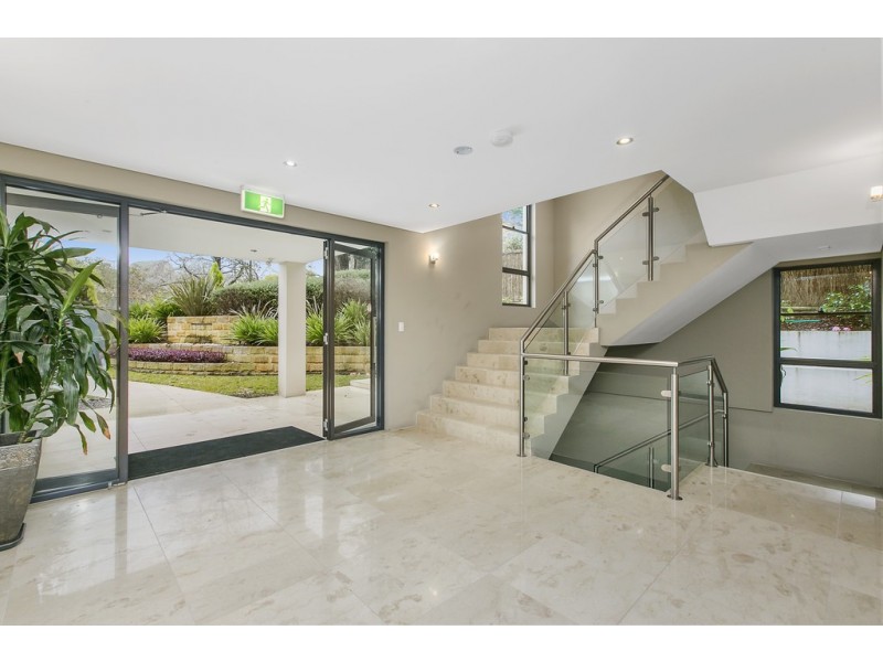 4/10 Shinfield Ave, St Ives NSW 2075