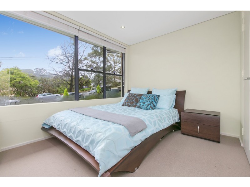 4/10 Shinfield Ave, St Ives NSW 2075