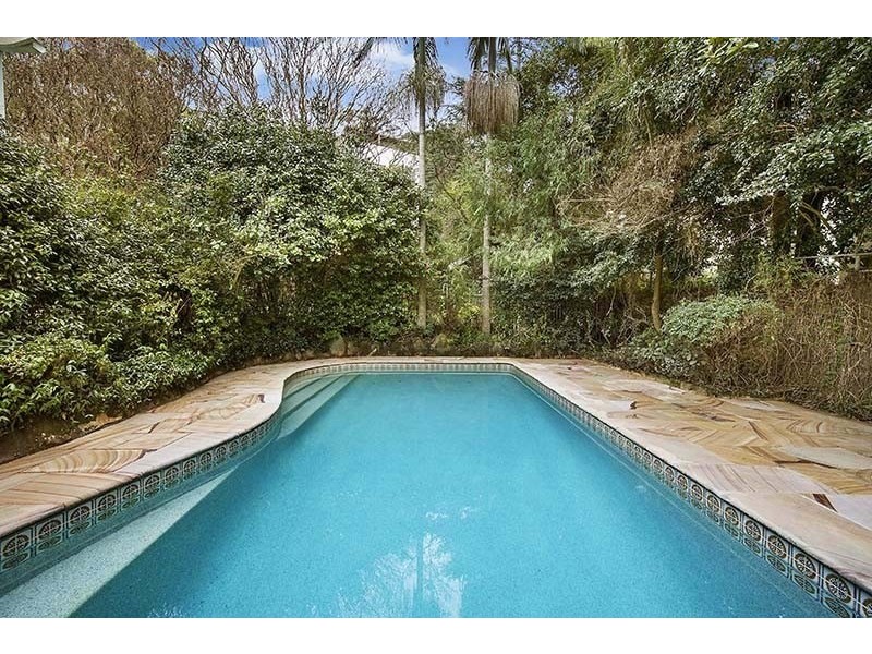 2 Caithness Street, Killara NSW 2071