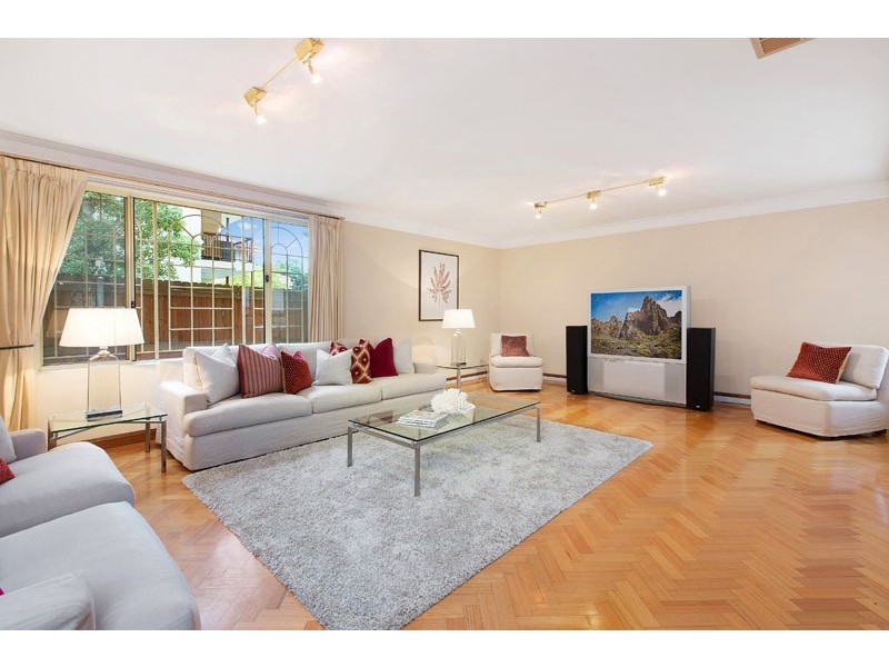 104 Middle Harbour Road, Lindfield NSW 2070