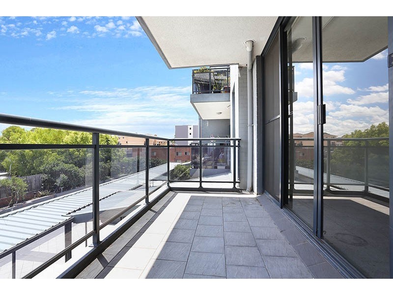 28/8-10 Northumberland Road, Auburn NSW 2144