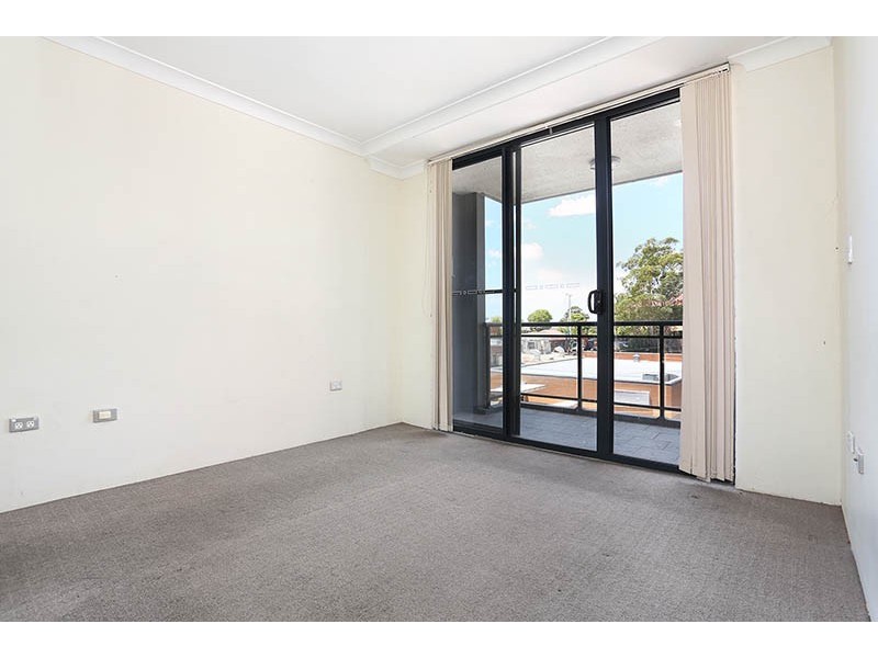 28/8-10 Northumberland Road, Auburn NSW 2144