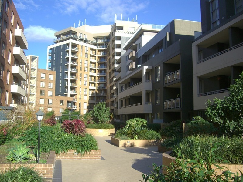 2408 57-72 QUEEN STREET, Auburn NSW 2144