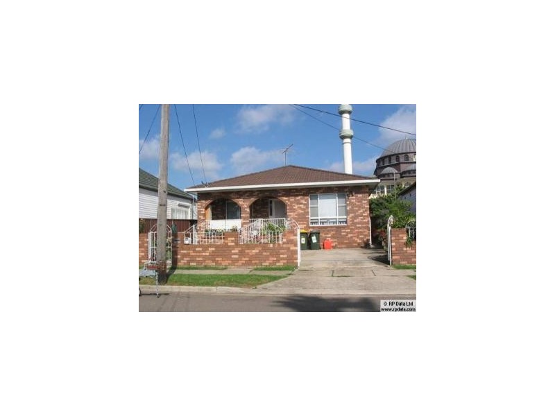 8 ST HILLIERS ROAD, Auburn NSW 2144