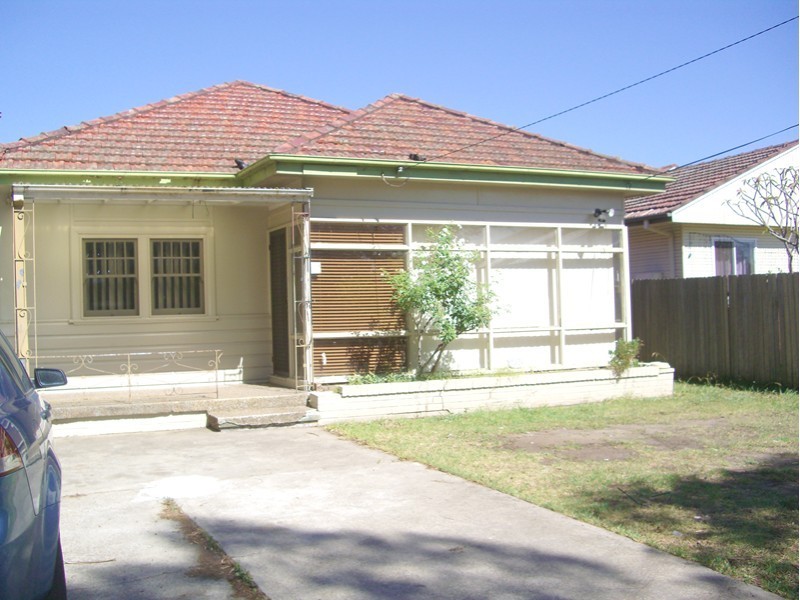 536 WOODVILLE ROAD, Guildford NSW 2161