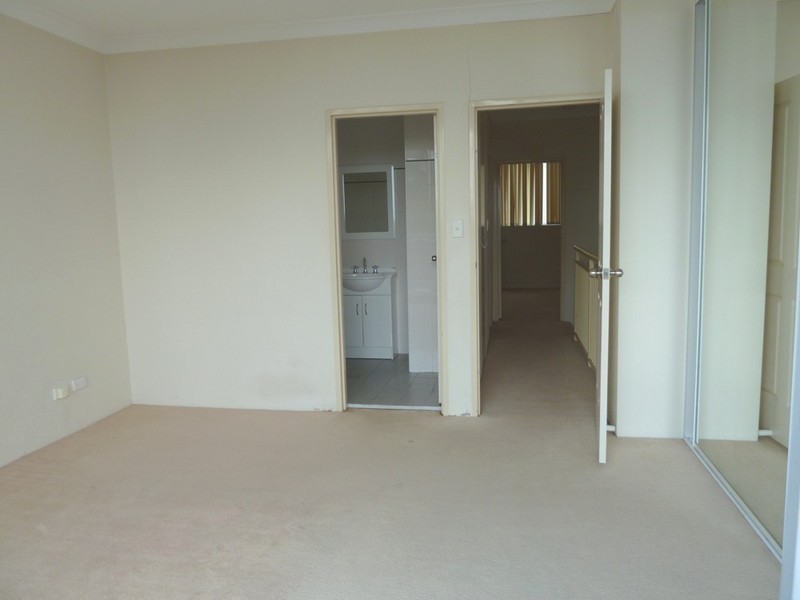 16/2-10 SUSAN ST, Auburn NSW 2144