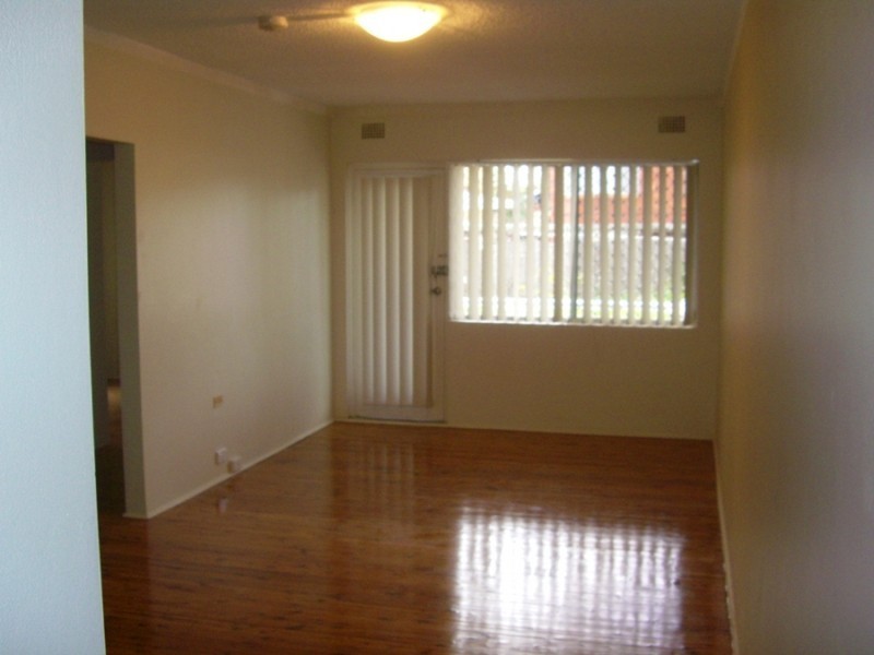 4/21 FOURTH AVENUE, Campsie NSW 2194