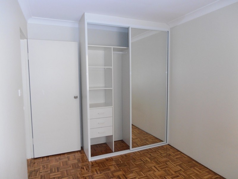 8/21  FOURTH AVE, Campsie NSW 2194