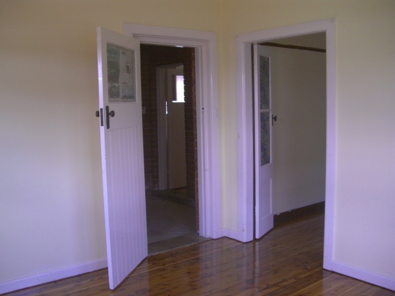 4 CHESTNUT ROAD, Auburn NSW 2144