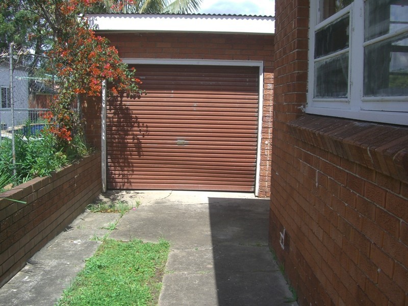 4 CHESTNUT ROAD, Auburn NSW 2144