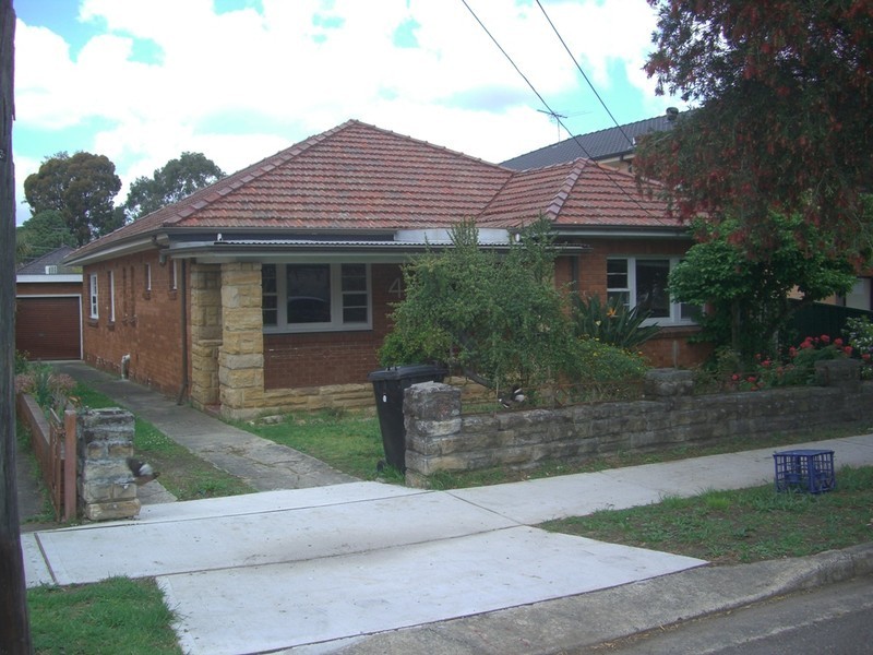 4 CHESTNUT ROAD, Auburn NSW 2144