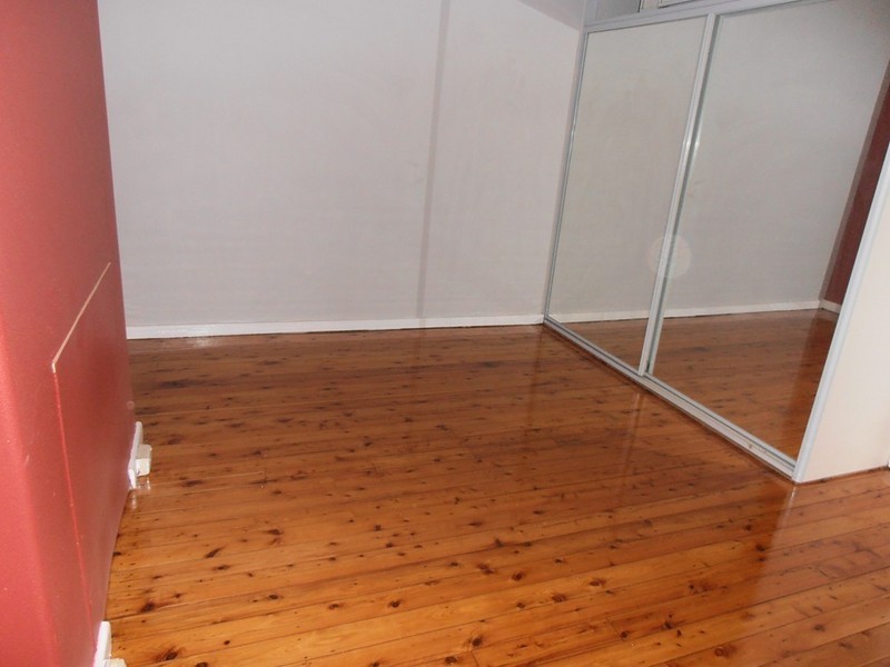 2 CHESTNUT RD, Auburn NSW 2144