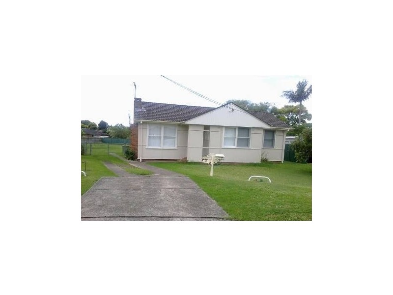 8 LAVERACK CLOSE, South Granville NSW 2142