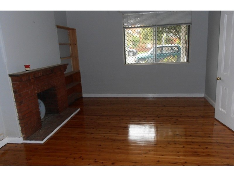 2 CHESTNUT ROAD, Auburn NSW 2144