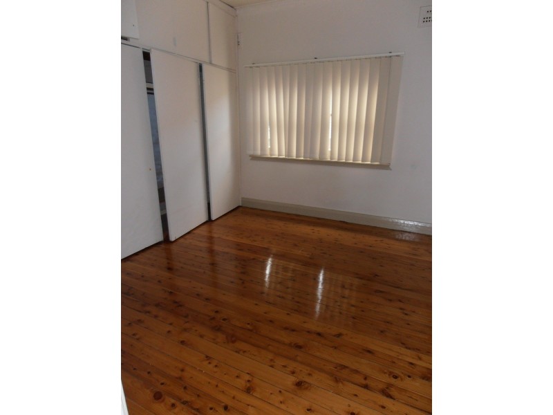 536 WOODVILLE ROAD, Guildford NSW 2161