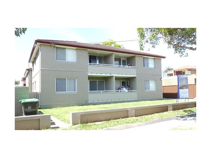 2/21 FOURTH AVENUE, Campsie NSW 2194