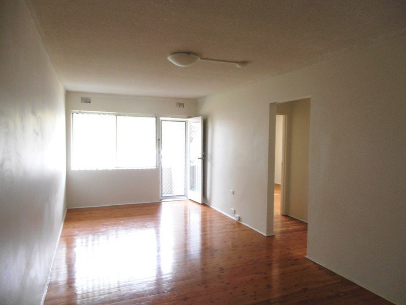 2/21 Fourth Avenue, Campsie NSW 2194