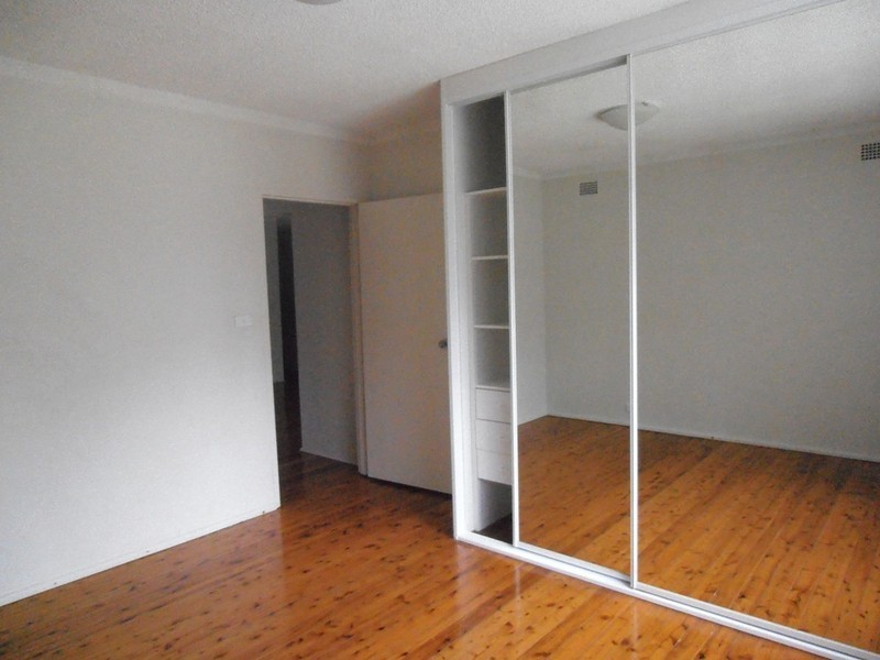 2/21 Fourth Avenue, Campsie NSW 2194