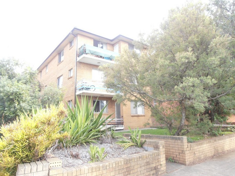 8/88 Northumberland Road, Auburn NSW 2144