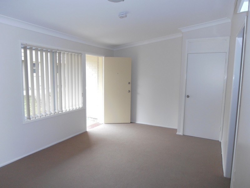 27 BORONIA STREET, South Granville NSW 2142