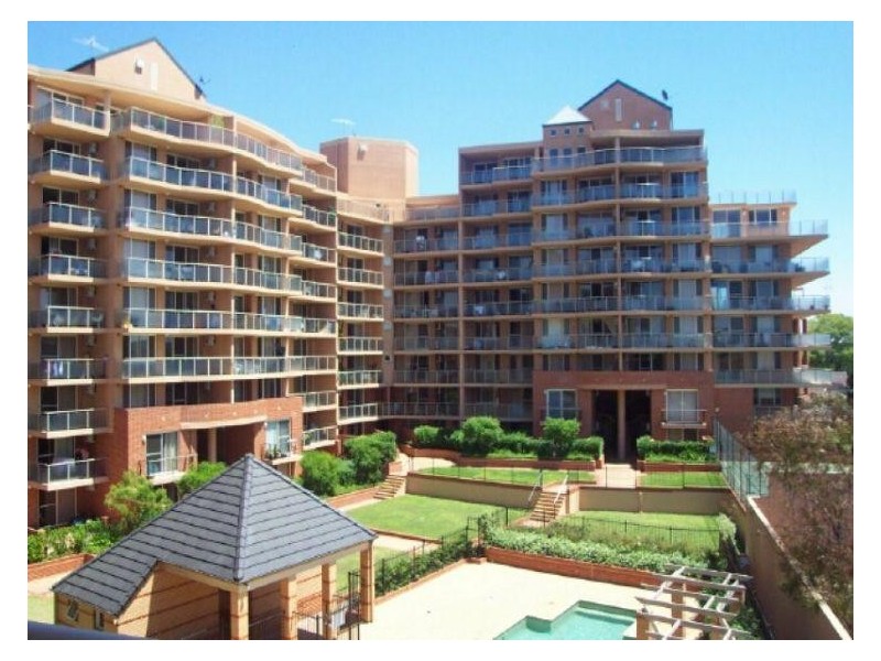 15/2  MACQAURIE ROAD,, Auburn NSW 2144