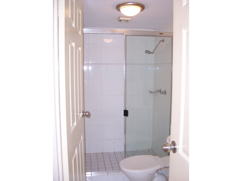 15/2  MACQAURIE ROAD,, Auburn NSW 2144