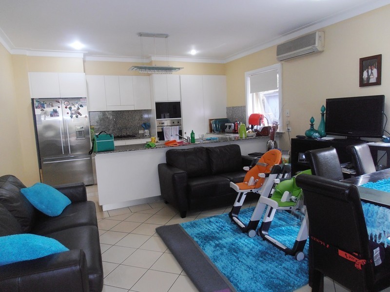 32  NEWINTON BOULEVARD, Newington NSW 2127