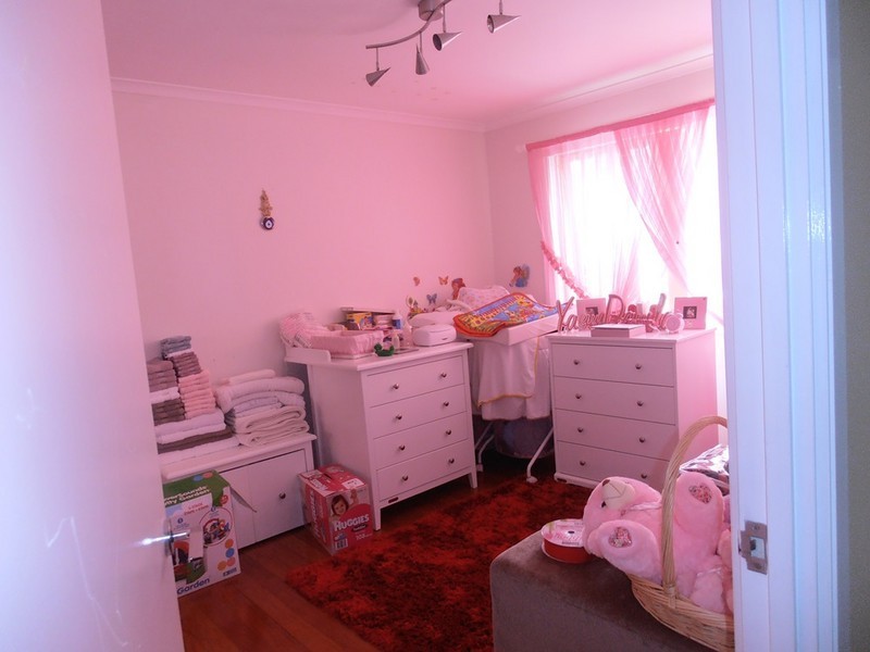 32  NEWINTON BOULEVARD, Newington NSW 2127